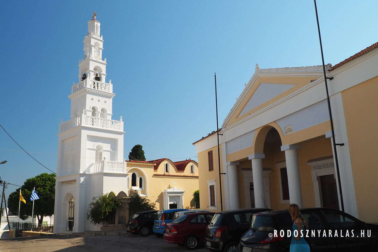 A rodoszi kisváros, Koskinou temploma