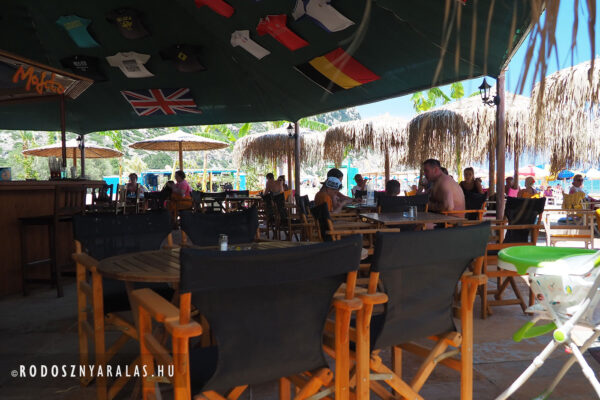 Beach bár és étterem