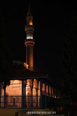 Rodoszi mecset este